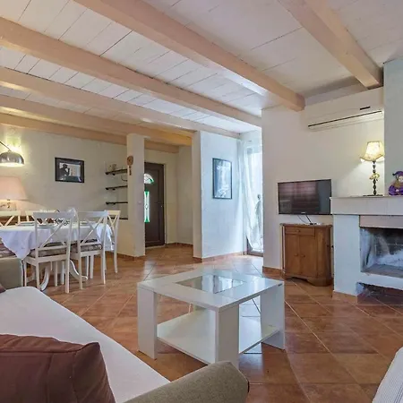 Holiday In Tar/porec/istrien 36857 Feriehus Tar-Vabriga
