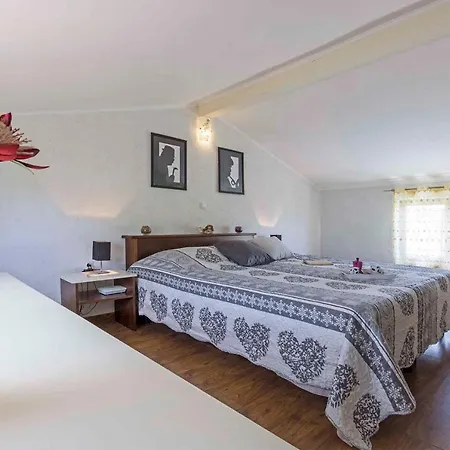 Holiday In Tar/porec/istrien 36857 * Tar-Vabriga
