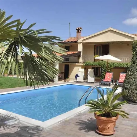 In Tar/porec - Istrien 50427 بيت للعطل Tar-Vabriga
